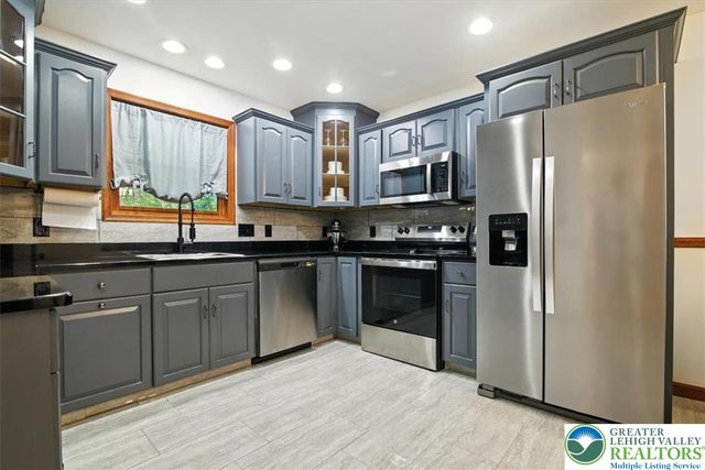 190 Sandlewood Drive, Stroud Twp, PA 18301