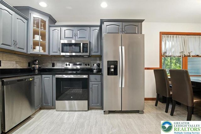 190 Sandlewood Drive, Stroud Twp, PA 18301