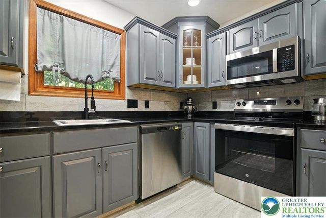 190 Sandlewood Drive, Stroud Twp, PA 18301