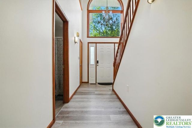 190 Sandlewood Drive, Stroud Twp, PA 18301