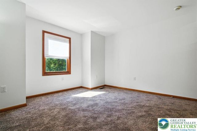 190 Sandlewood Drive, Stroud Twp, PA 18301