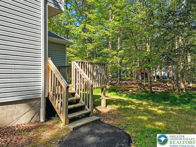190 Sandlewood Drive, Stroud Twp, PA 18301