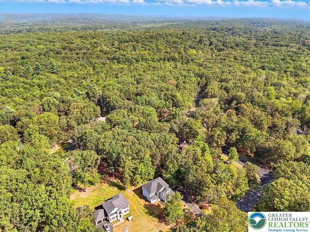 190 Sandlewood Drive, Stroud Twp, PA 18301