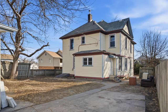 2626 Brady Street, Davenport, IA 52803