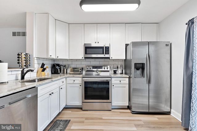 602 HAWLEY ST, Wilmington, DE 19805