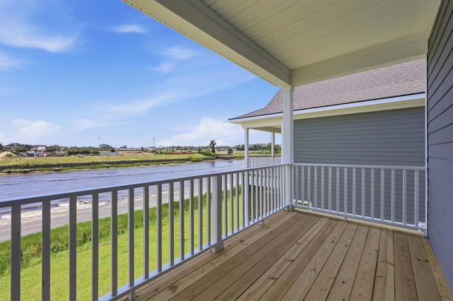 992 Triton Ave., Little River, SC 29566
