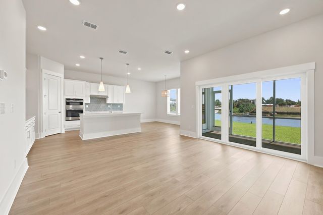 992 Triton Ave., Little River, SC 29566