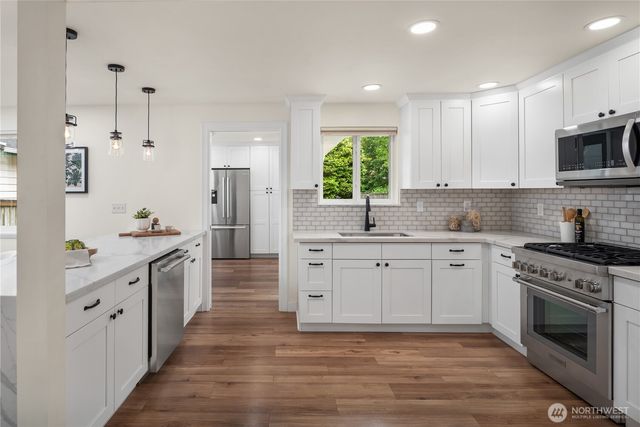 6439 Marshall Avenue SW, Seattle, WA 98136
