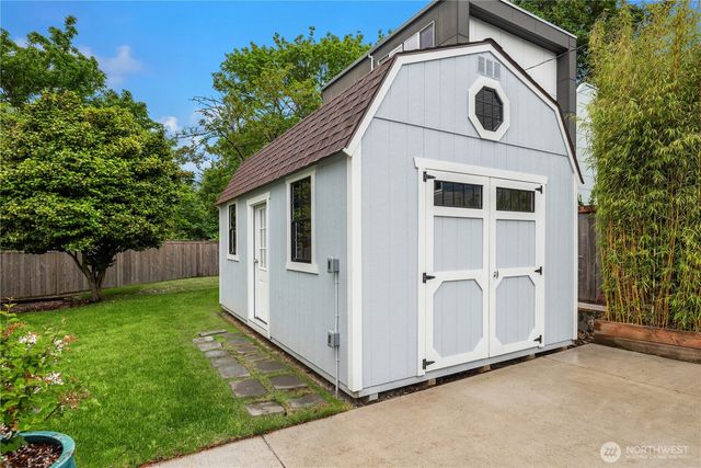 6439 Marshall Avenue SW, Seattle, WA 98136