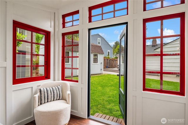 6439 Marshall Avenue SW, Seattle, WA 98136