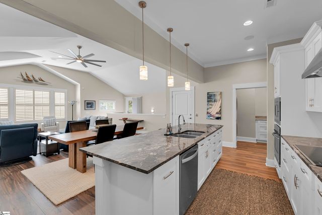 106 W Park Avenue, Greenville, SC 29601