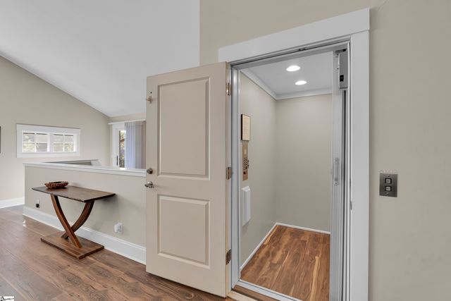 106 W Park Avenue, Greenville, SC 29601