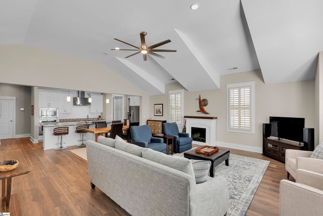 106 W Park Avenue, Greenville, SC 29601