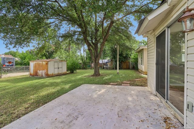 623 Weizmann St, San Antonio, TX 78213