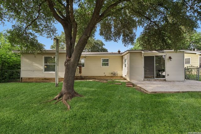 623 Weizmann St, San Antonio, TX 78213