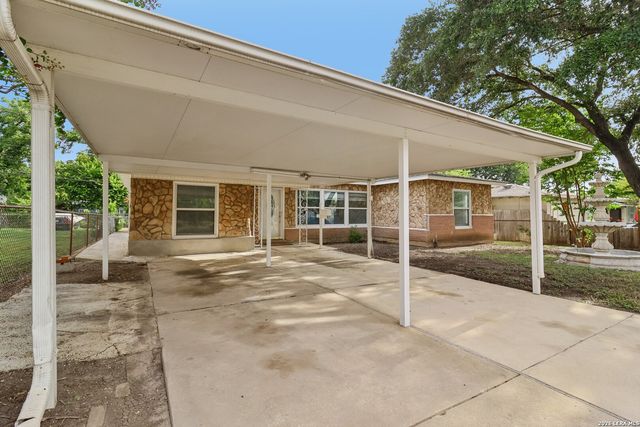 623 Weizmann St, San Antonio, TX 78213