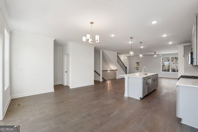 634 Oakleaf Grove Lane, Sugar Hill, GA 30518