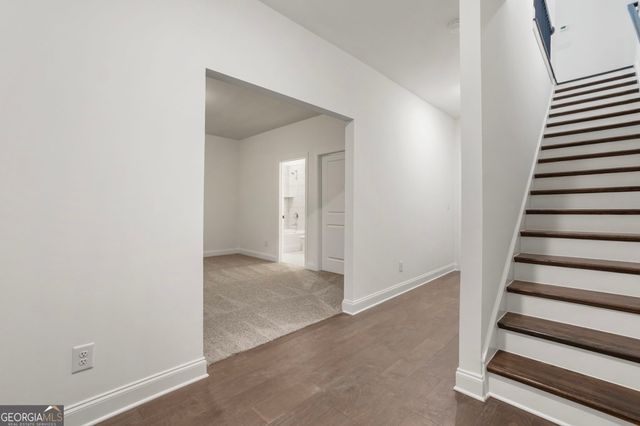 634 Oakleaf Grove Lane, Sugar Hill, GA 30518