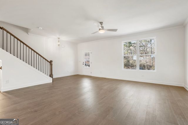 634 Oakleaf Grove Lane, Sugar Hill, GA 30518