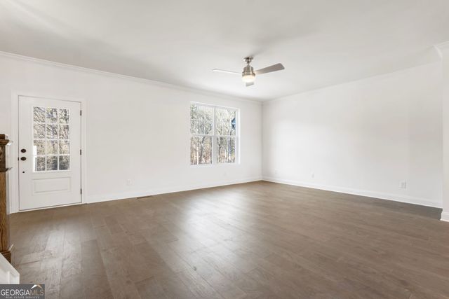 634 Oakleaf Grove Lane, Sugar Hill, GA 30518