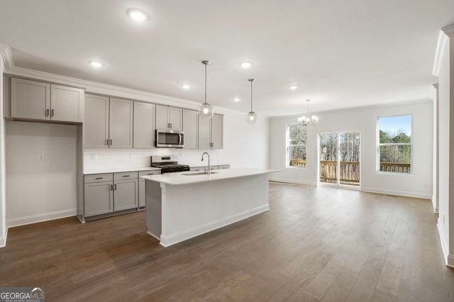 634 Oakleaf Grove Lane, Sugar Hill, GA 30518