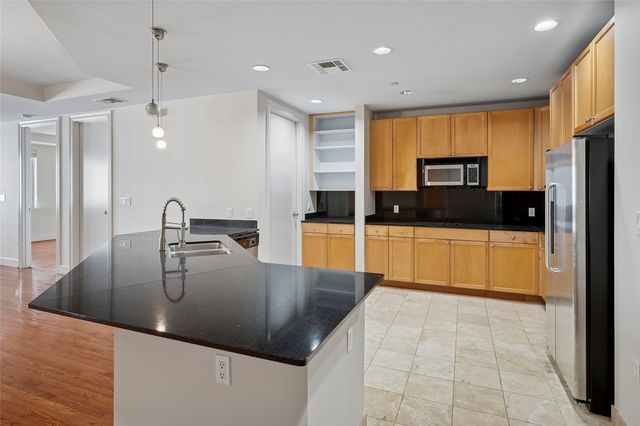 1505 Elm Street 603, Dallas, TX 75201