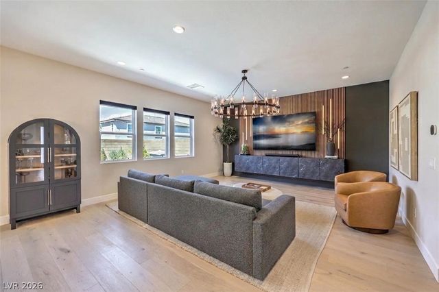 10214 Sequoia Glen Avenue, Las Vegas, NV 89166
