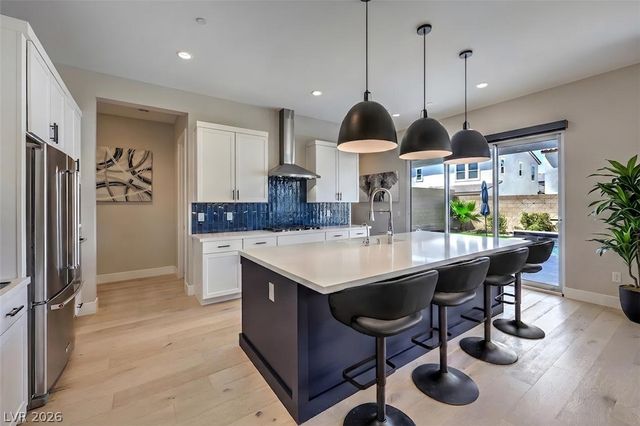 10214 Sequoia Glen Avenue, Las Vegas, NV 89166