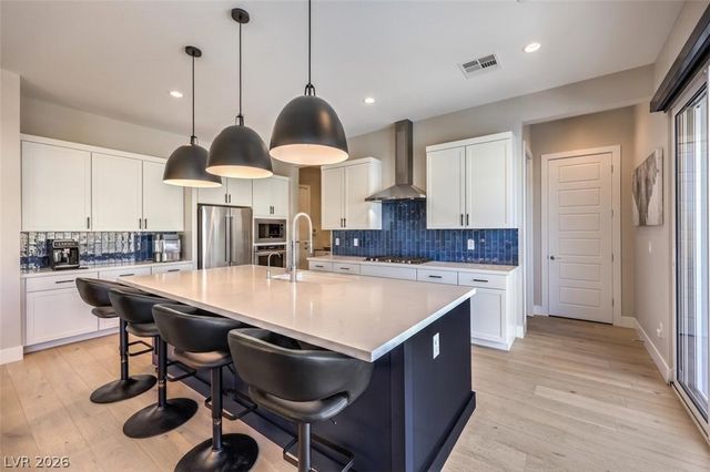 10214 Sequoia Glen Avenue, Las Vegas, NV 89166
