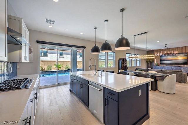 10214 Sequoia Glen Avenue, Las Vegas, NV 89166