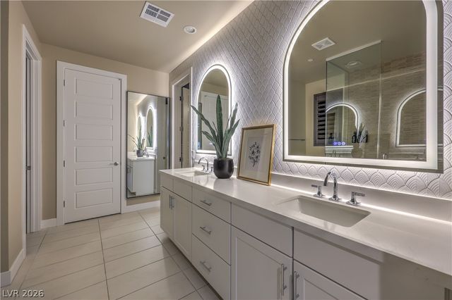 10214 Sequoia Glen Avenue, Las Vegas, NV 89166
