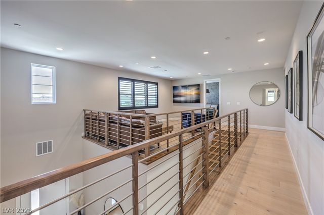 10214 Sequoia Glen Avenue, Las Vegas, NV 89166
