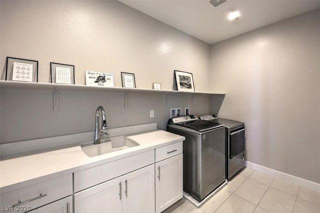 10214 Sequoia Glen Avenue, Las Vegas, NV 89166