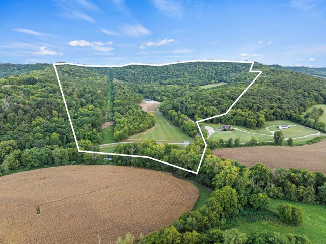 215 Hickman Creek Road S, Hickman, TN 38567