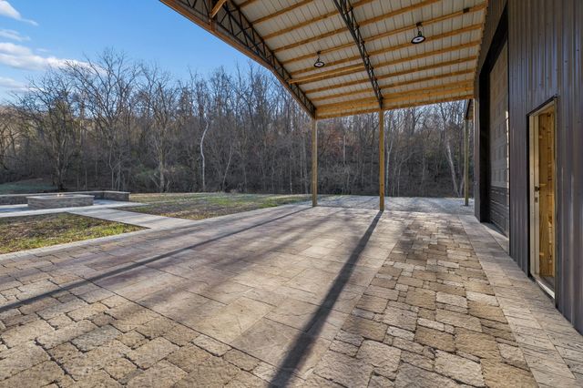 215 Hickman Creek Road S, Hickman, TN 38567
