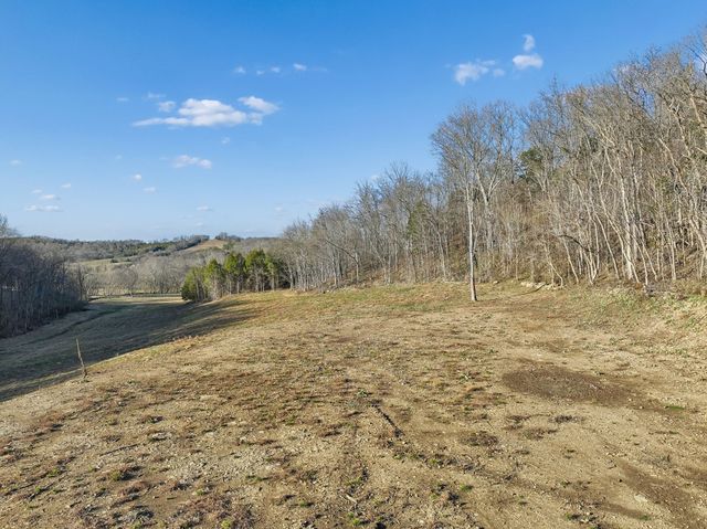 215 Hickman Creek Road S, Hickman, TN 38567