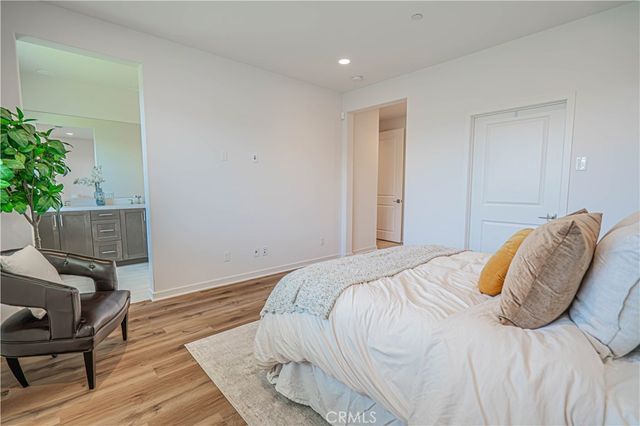 28824 Rise Court, Canyon Country, CA 91350