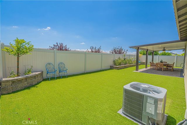 28824 Rise Court, Canyon Country, CA 91350