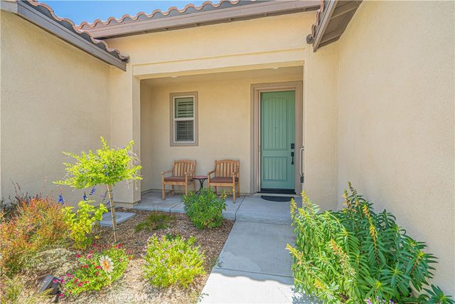 28824 Rise Court, Canyon Country, CA 91350