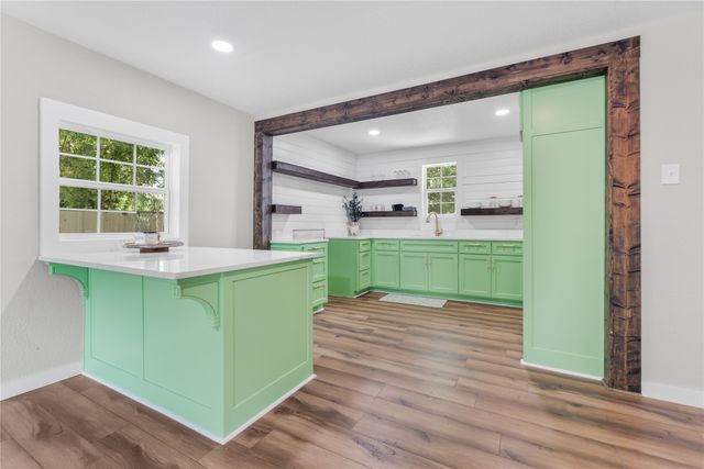 1410 Nealton Street, Bellmead, TX 76705