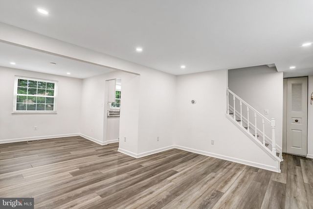 105 APPLETREE DR NE, Leesburg, VA 20176