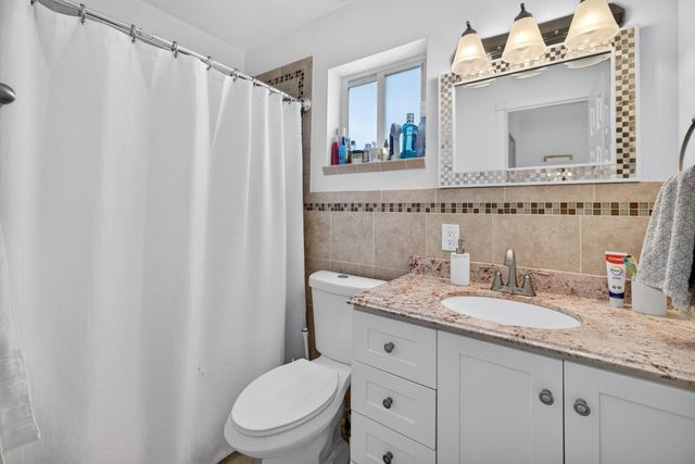 520 SE 14TH Street, Pompano Beach, FL 33060