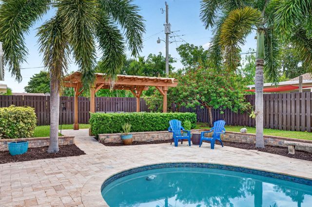 520 SE 14TH Street, Pompano Beach, FL 33060