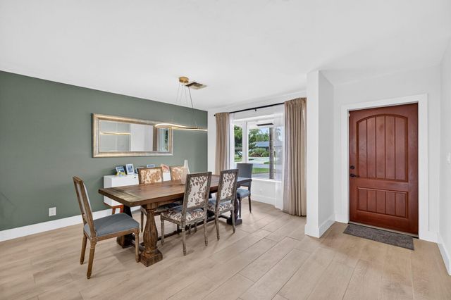 520 SE 14TH Street, Pompano Beach, FL 33060