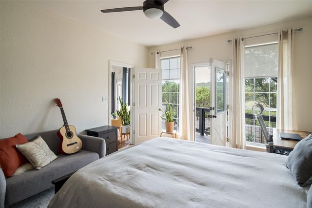 21900 Moulin DR, Spicewood, TX 78669