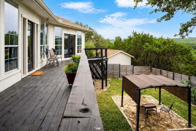 21900 Moulin DR, Spicewood, TX 78669