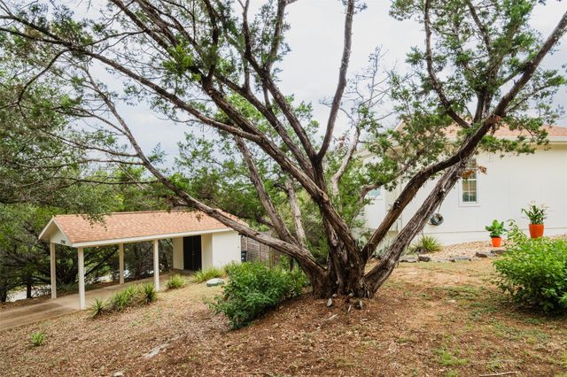 21900 Moulin DR, Spicewood, TX 78669