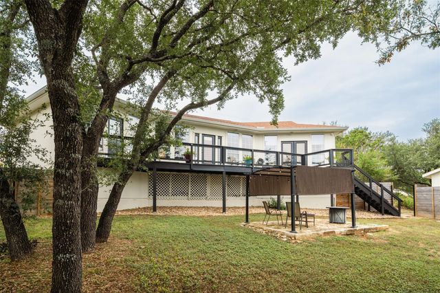 21900 Moulin DR, Spicewood, TX 78669