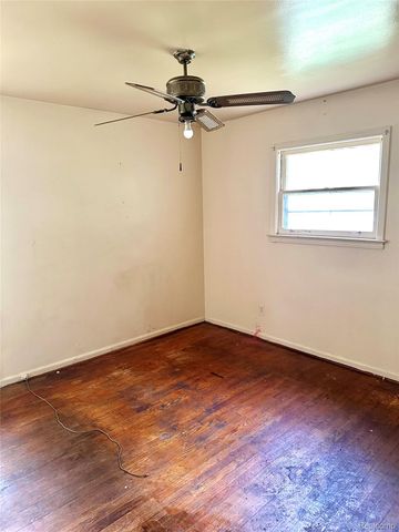 19394 Riverview Street, Detroit, MI 48219