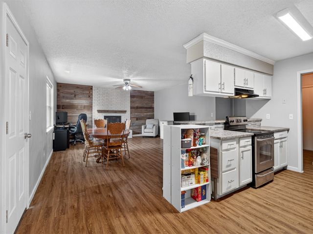 21424 E 32nd Place S, Broken Arrow, OK 74014